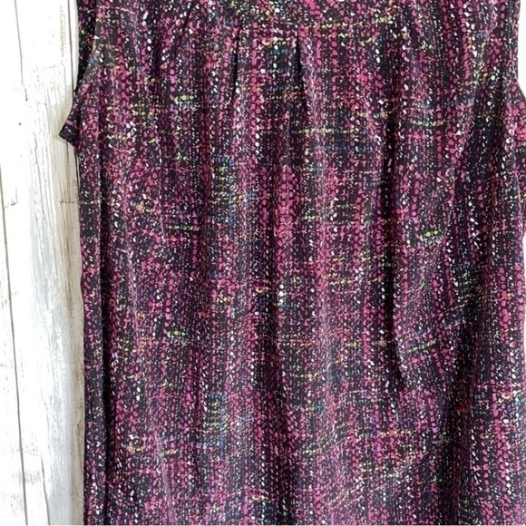 Talbots Sleeveless Black & Magenta Blouse - Picture 3 of 4